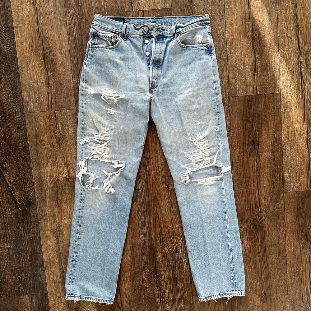 Vintage 90s Levi’s 501 Thrashed Paint splatter JEANS  32x32 grunge straight leg